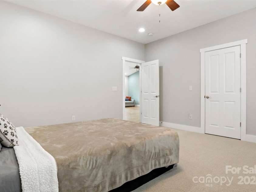 4 Nectar Way, Swannanoa, NC 28778.  MLS# CAR4186169, YatesRealty ID 21041. Third Bedroom