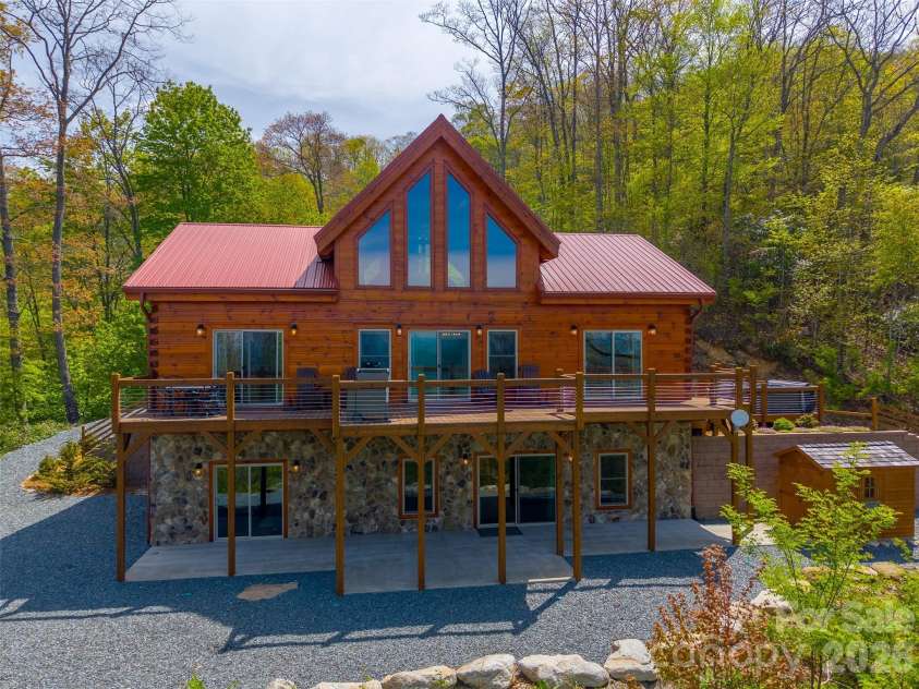 716 Equestrian Drive, Bryson City, NC 28713.  MLS# CAR4381024, YatesRealty ID 21041. 