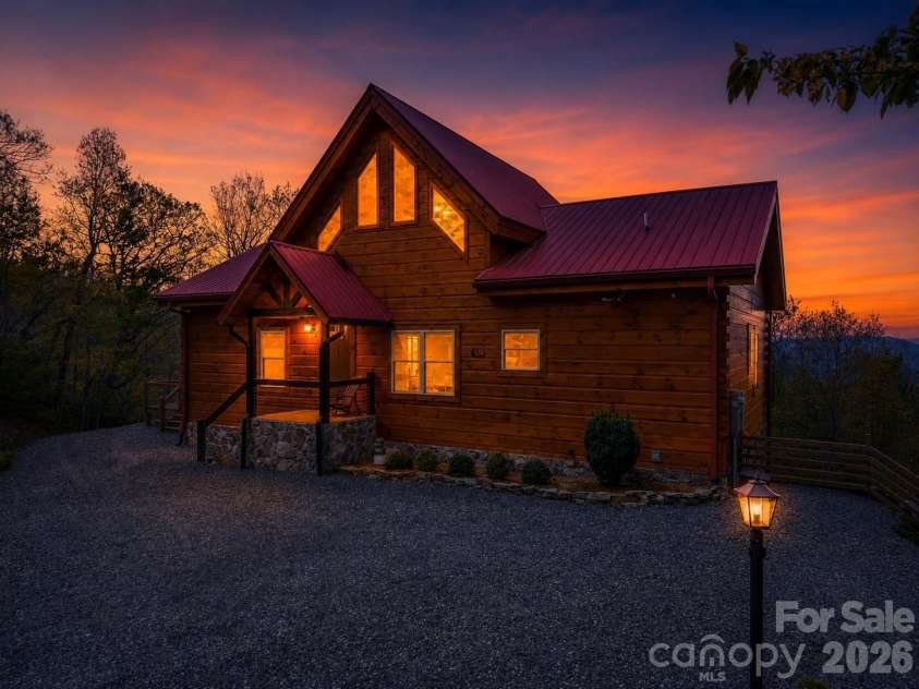 716 Equestrian Drive, Bryson City, NC 28713.  MLS# CAR4381024, YatesRealty ID 21041. 
