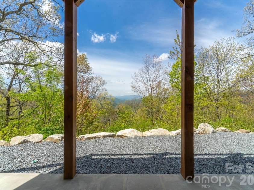 716 Equestrian Drive, Bryson City, NC 28713.  MLS# CAR4381024, YatesRealty ID 21041. 