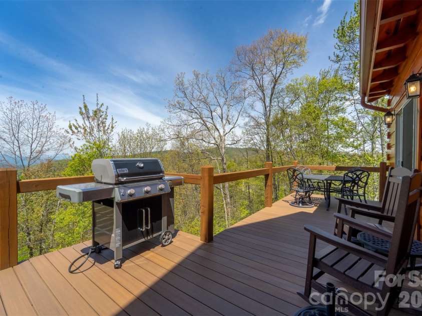 716 Equestrian Drive, Bryson City, NC 28713.  MLS# CAR4381024, YatesRealty ID 21041. 