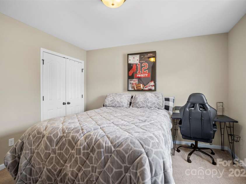 20 Barnett Shoals Drive, Weaverville, NC 28787.  MLS# CAR4309822, YatesRealty ID 21043. 