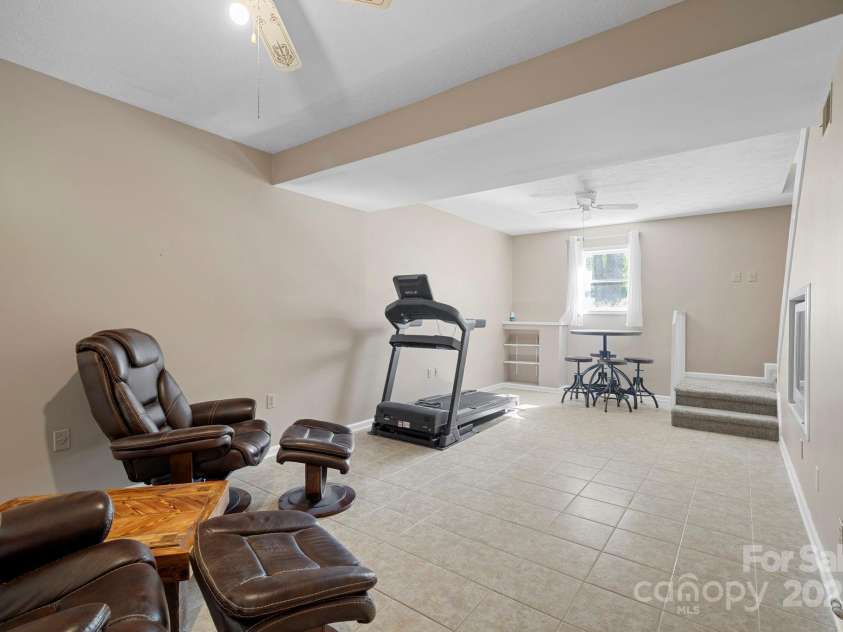 50 Trinity Chapel Road, Asheville, NC 28805.  MLS# CAR4248550, YatesRealty ID 21045. 