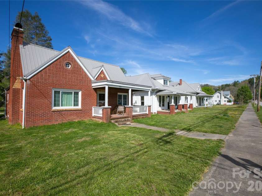 228 Main Street, Rosman, NC 28772.  MLS# CAR4381135, YatesRealty ID 21046. 