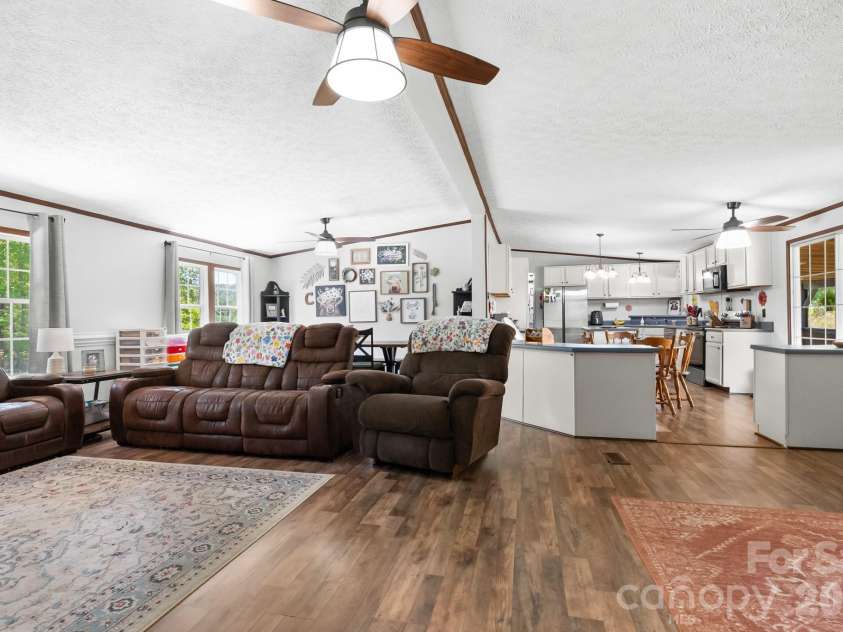 152 Pioneer Ridge, Sparta, NC 28675.  MLS# CAR4381108, YatesRealty ID 21047. 