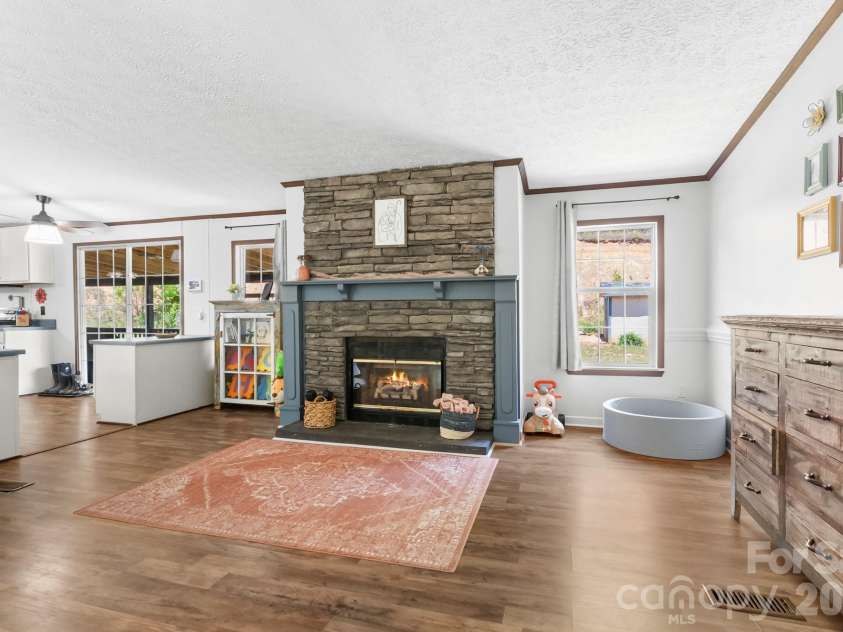 152 Pioneer Ridge, Sparta, NC 28675.  MLS# CAR4381108, YatesRealty ID 21047. 