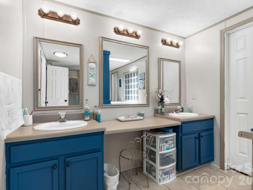 152 Pioneer Ridge, Sparta, NC 28675.  MLS# CAR4381108, YatesRealty ID 21047. 