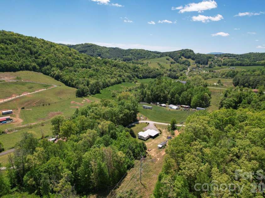 152 Pioneer Ridge, Sparta, NC 28675.  MLS# CAR4381108, YatesRealty ID 21047. 