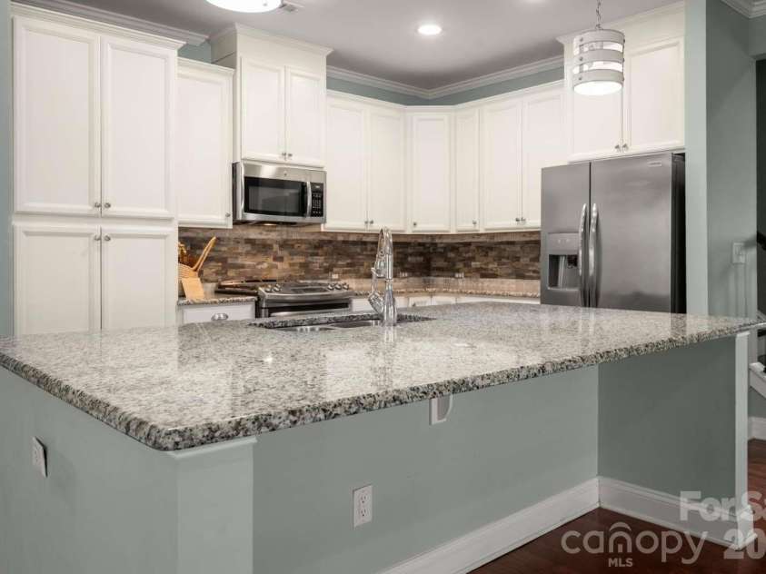 520 Trillium Way, Belmont, NC 28012.  MLS# CAR4381191, YatesRealty ID 21048. 