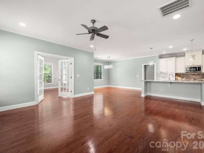 520 Trillium Way, Belmont, NC 28012.  MLS# CAR4381191, YatesRealty ID 21048. 