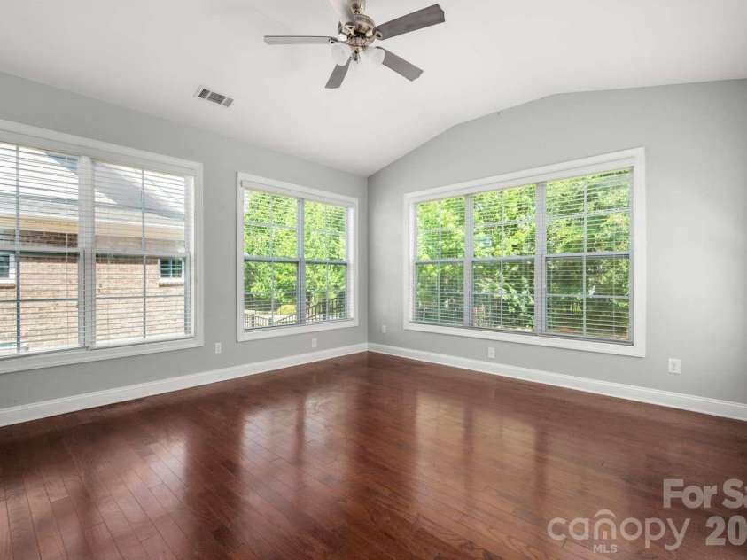 520 Trillium Way, Belmont, NC 28012.  MLS# CAR4381191, YatesRealty ID 21048. 