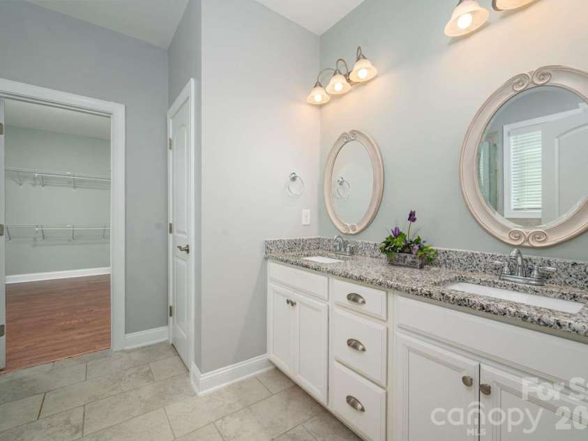 520 Trillium Way, Belmont, NC 28012.  MLS# CAR4381191, YatesRealty ID 21048. 