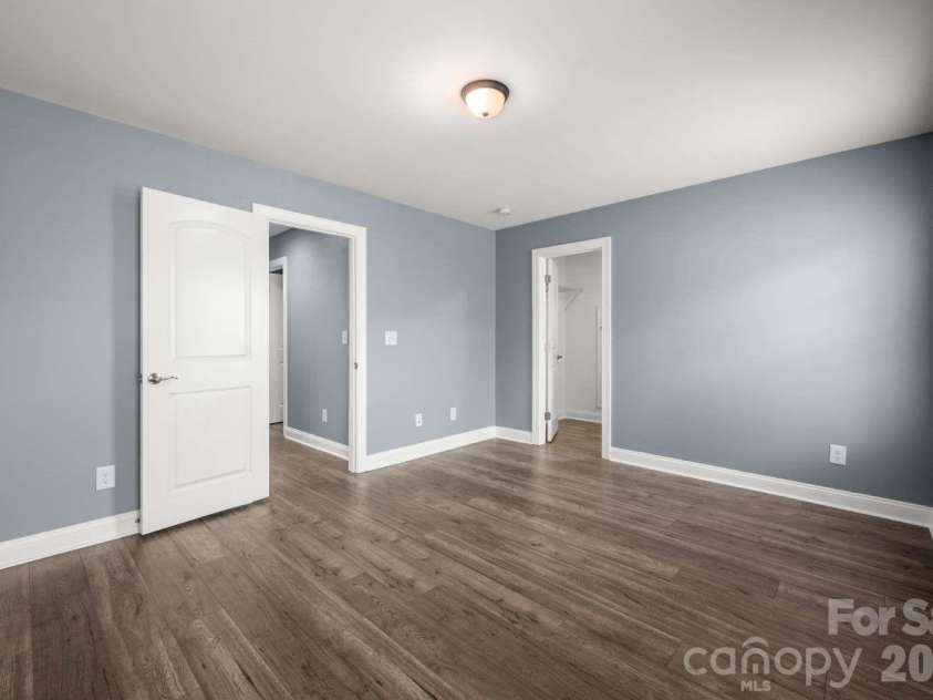 520 Trillium Way, Belmont, NC 28012.  MLS# CAR4381191, YatesRealty ID 21048. 
