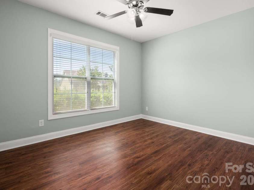 520 Trillium Way, Belmont, NC 28012.  MLS# CAR4381191, YatesRealty ID 21048. 