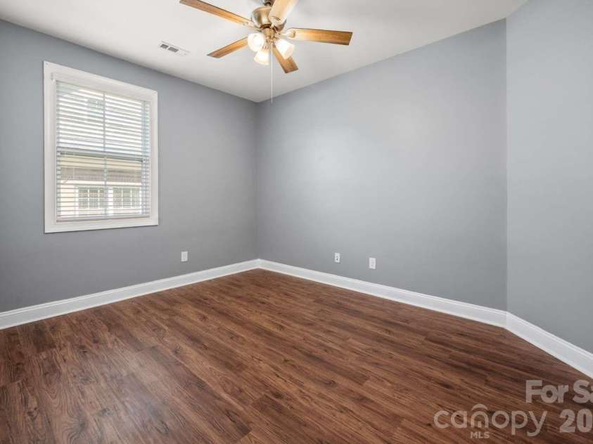 520 Trillium Way, Belmont, NC 28012.  MLS# CAR4381191, YatesRealty ID 21048. 