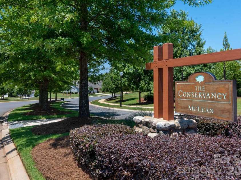 520 Trillium Way, Belmont, NC 28012.  MLS# CAR4381191, YatesRealty ID 21048. 
