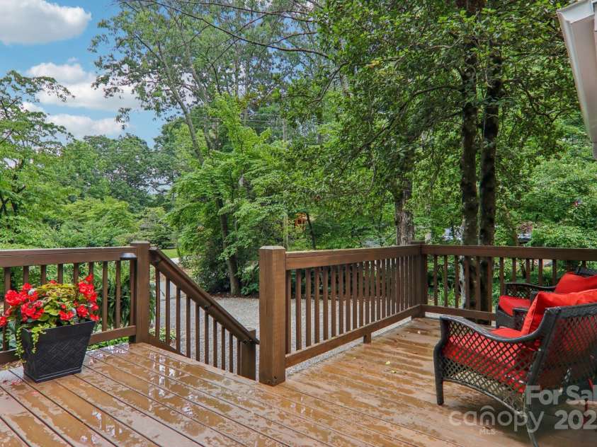 416 Cherokee Avenue, Black Mountain, NC 28711.  MLS# CAR4331920, YatesRealty ID 21049. Main House Deck