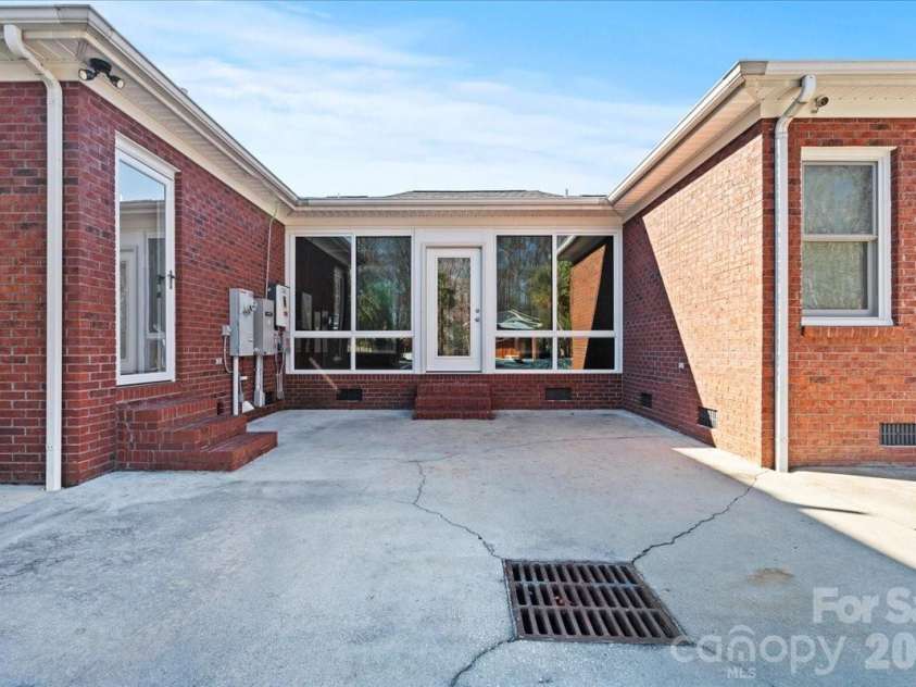 1935 Oakland Church Road, Chesterfield, SC 29709.  MLS# CAR4331834, YatesRealty ID 2105. 