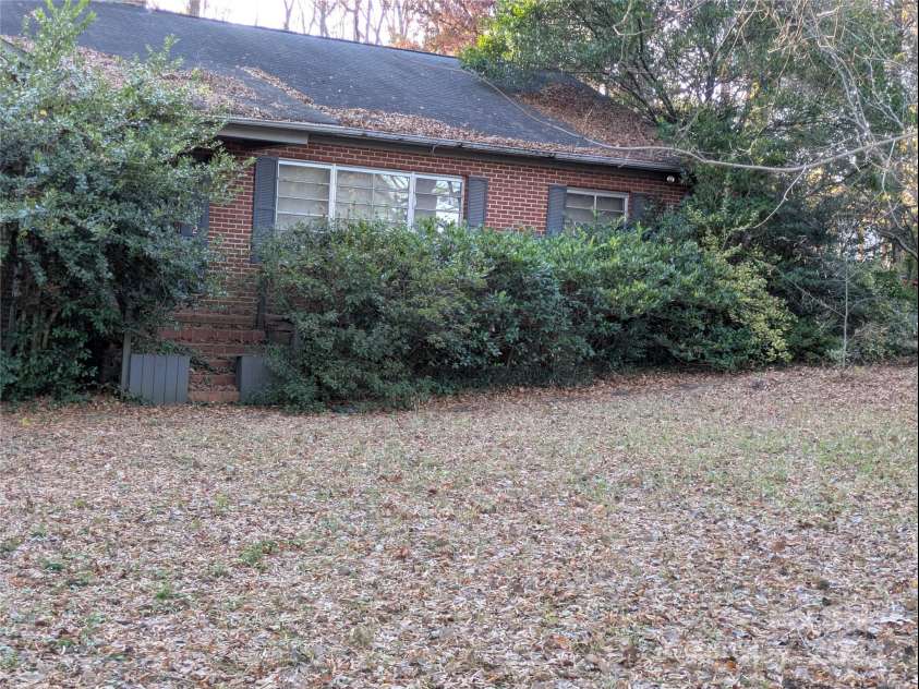 72 Lecline Circle, Concord, NC 28025.  MLS# CAR4320726, YatesRealty ID 2105. 