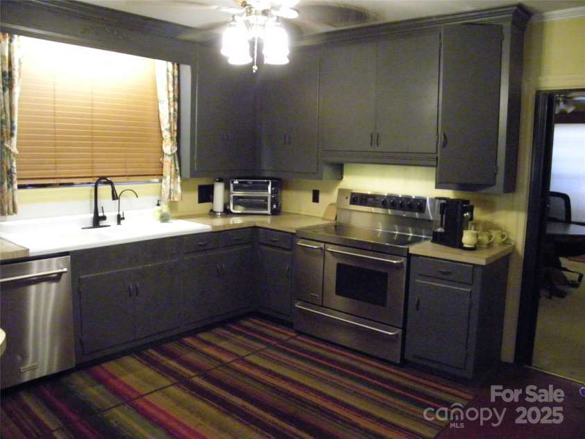 72 Lecline Circle, Concord, NC 28025.  MLS# CAR4320726, YatesRealty ID 2105. 