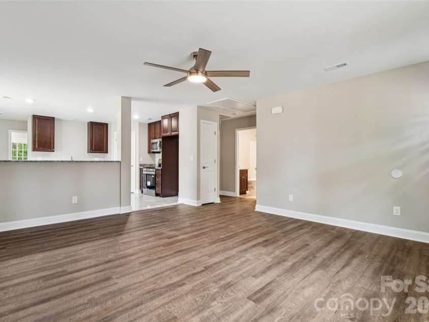 209 17th Street, Kannapolis, NC 28081.  MLS# CAR4381199, YatesRealty ID 21050. 