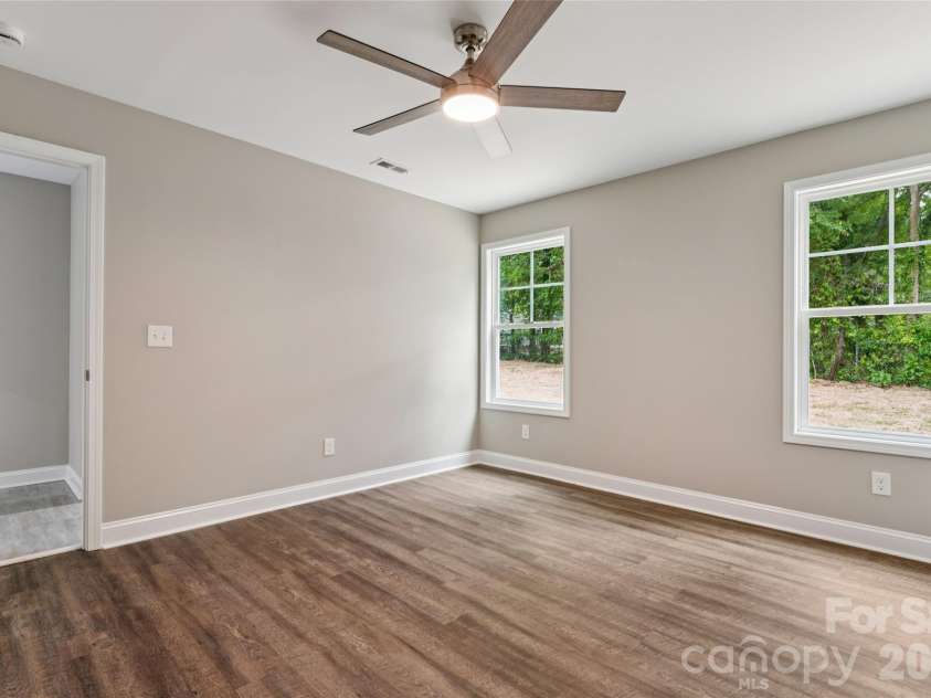 209 17th Street, Kannapolis, NC 28081.  MLS# CAR4381199, YatesRealty ID 21050. 