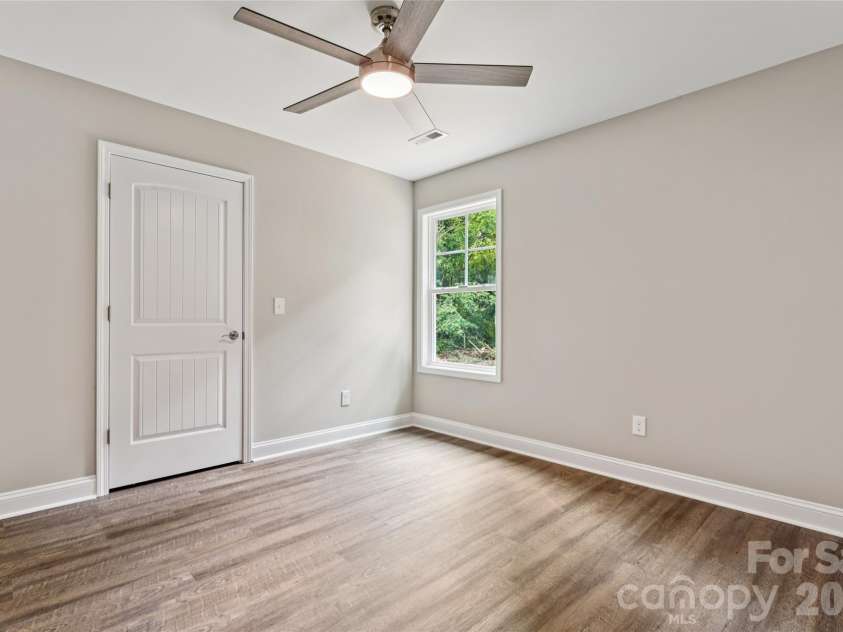 209 17th Street, Kannapolis, NC 28081.  MLS# CAR4381199, YatesRealty ID 21050. 
