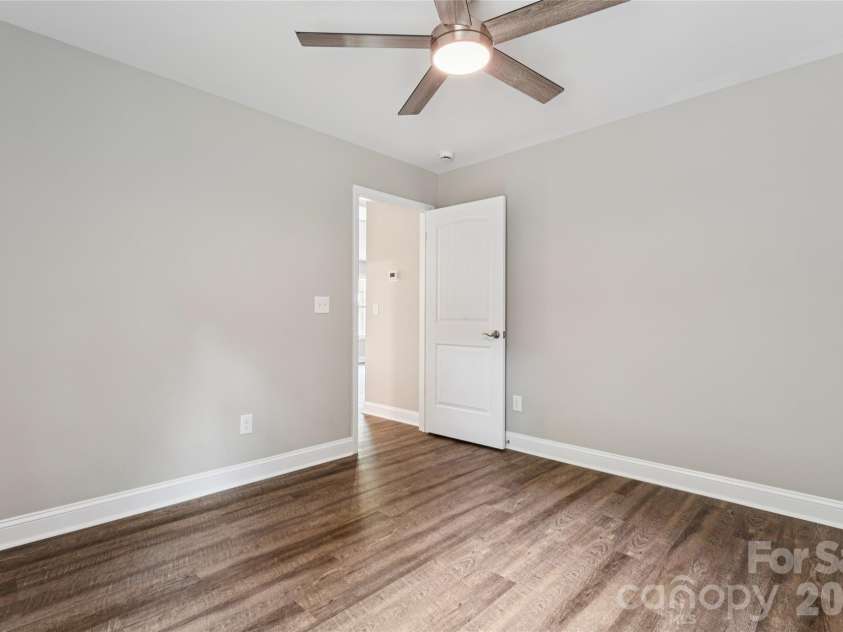 209 17th Street, Kannapolis, NC 28081.  MLS# CAR4381199, YatesRealty ID 21050. 