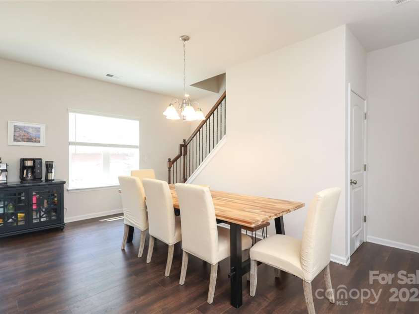 7024 Jane Parks Way, Charlotte, NC 28217.  MLS# CAR4264947, YatesRealty ID 21051. 