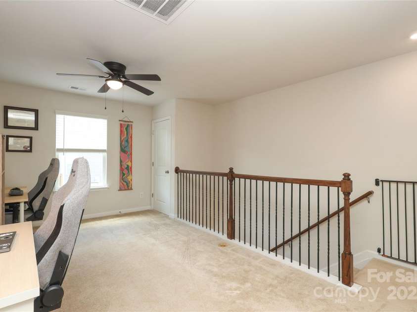 7024 Jane Parks Way, Charlotte, NC 28217.  MLS# CAR4264947, YatesRealty ID 21051. 