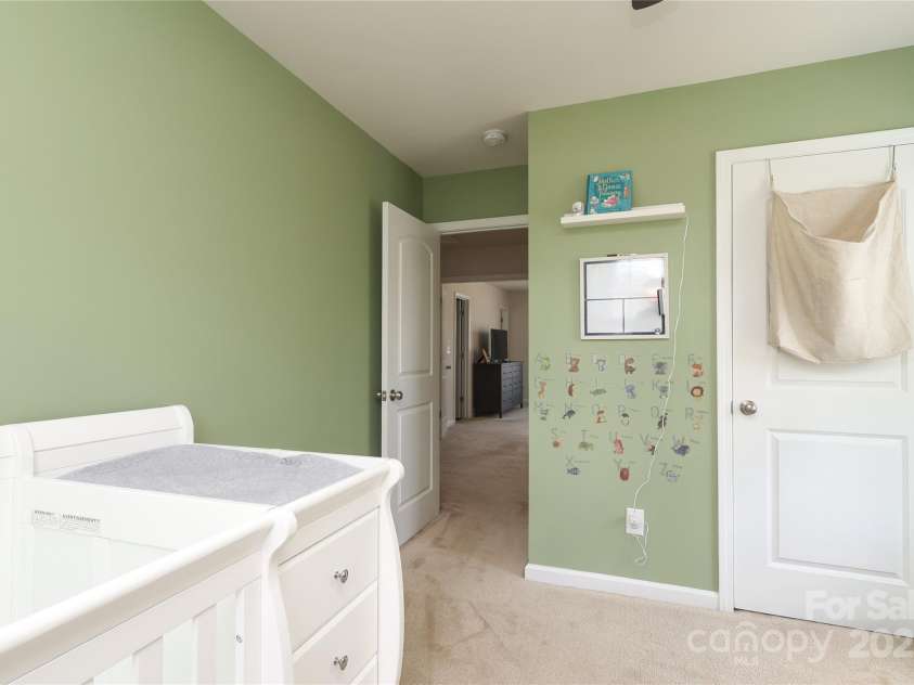 7024 Jane Parks Way, Charlotte, NC 28217.  MLS# CAR4264947, YatesRealty ID 21051. 