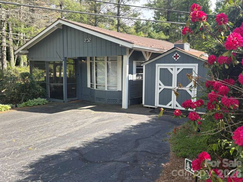 232 Trillium Road, Newland, NC 28657.  MLS# CAR4381213, YatesRealty ID 21053. 