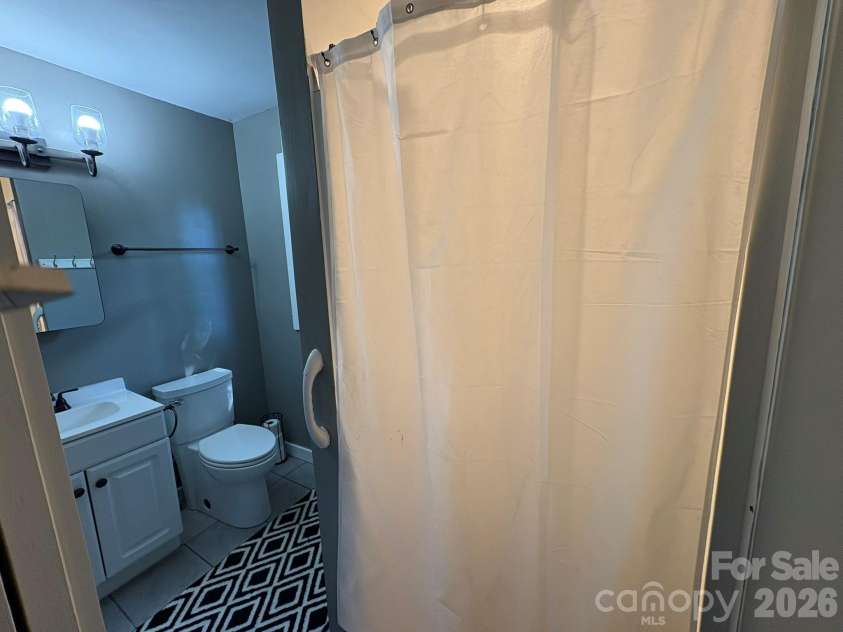 232 Trillium Road, Newland, NC 28657.  MLS# CAR4381213, YatesRealty ID 21053. 