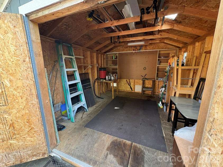 232 Trillium Road, Newland, NC 28657.  MLS# CAR4381213, YatesRealty ID 21053. 