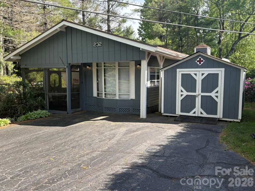 232 Trillium Road, Newland, NC 28657.  MLS# CAR4381213, YatesRealty ID 21053. 