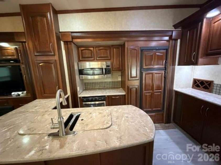 114 Redwood Trail, Mount Gilead, NC 27306.  MLS# CAR4381225, YatesRealty ID 21054. Kitchen