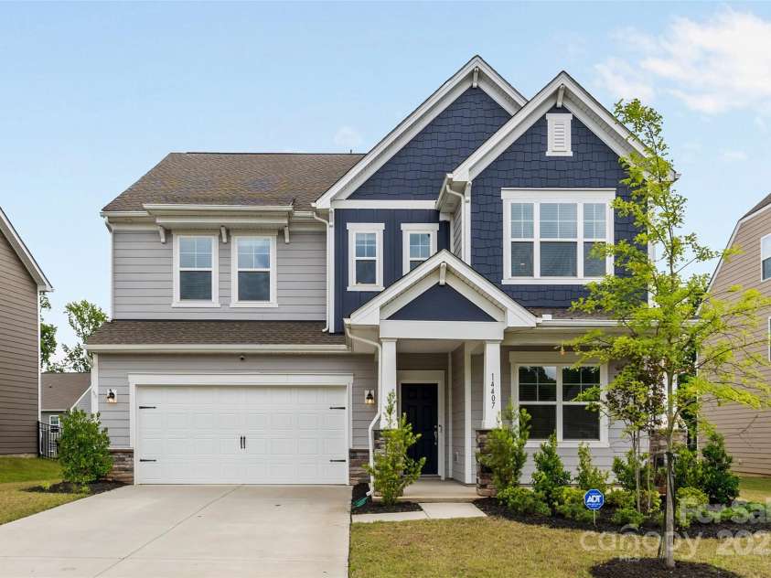 14407 Cardwell Hill Lane, Charlotte, NC 28278.  MLS# CAR4264654, YatesRealty ID 21054. 