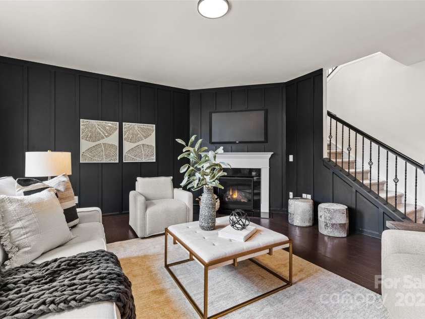 14407 Cardwell Hill Lane, Charlotte, NC 28278.  MLS# CAR4264654, YatesRealty ID 21054. 