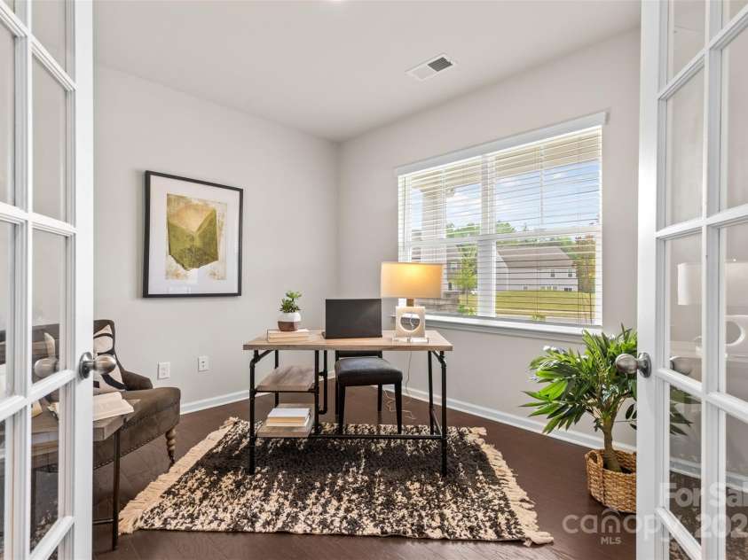 14407 Cardwell Hill Lane, Charlotte, NC 28278.  MLS# CAR4264654, YatesRealty ID 21054. 