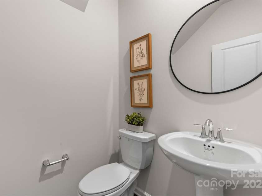 14407 Cardwell Hill Lane, Charlotte, NC 28278.  MLS# CAR4264654, YatesRealty ID 21054. 