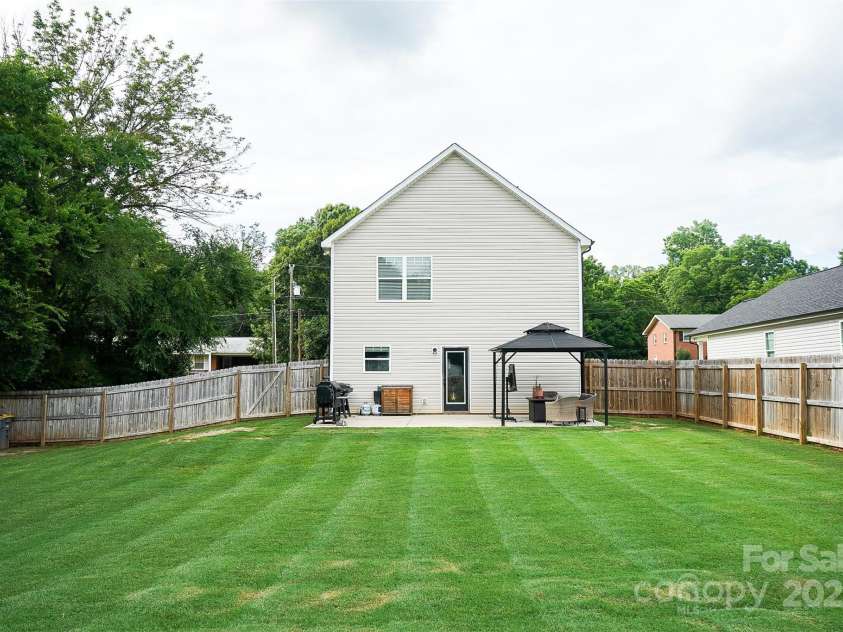 103 Springway Drive, Kannapolis, NC 28081.  MLS# CAR4271238, YatesRealty ID 21055. Backyard