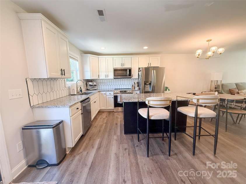 103 Springway Drive, Kannapolis, NC 28081.  MLS# CAR4271238, YatesRealty ID 21055. Kitchen