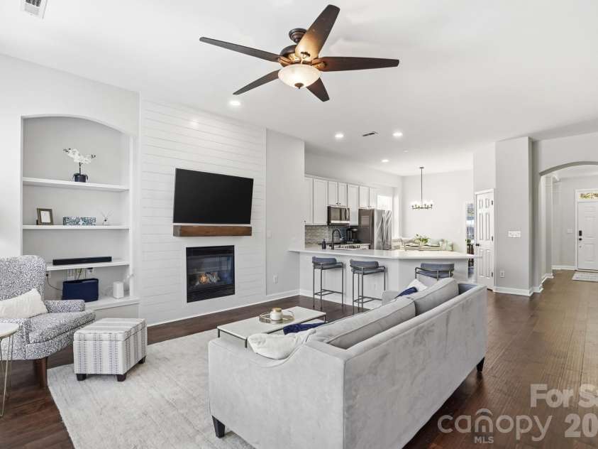 17029 Carlton Way Road, Huntersville, NC 28078.  MLS# CAR4366764, YatesRealty ID 21055. 