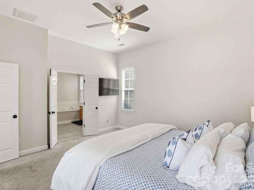 17029 Carlton Way Road, Huntersville, NC 28078.  MLS# CAR4366764, YatesRealty ID 21055. 
