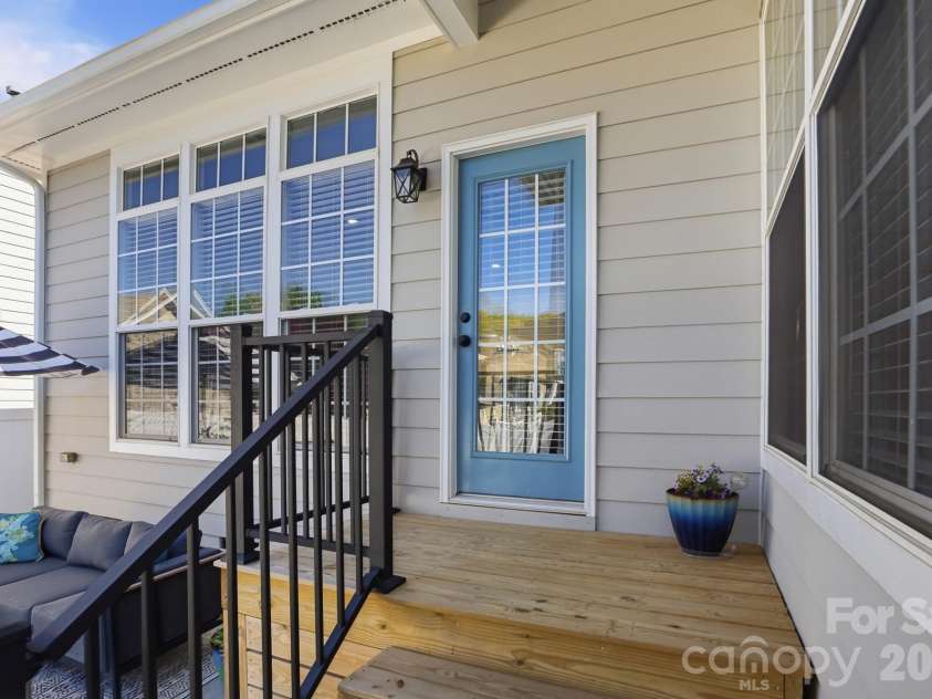 17029 Carlton Way Road, Huntersville, NC 28078.  MLS# CAR4366764, YatesRealty ID 21055. 