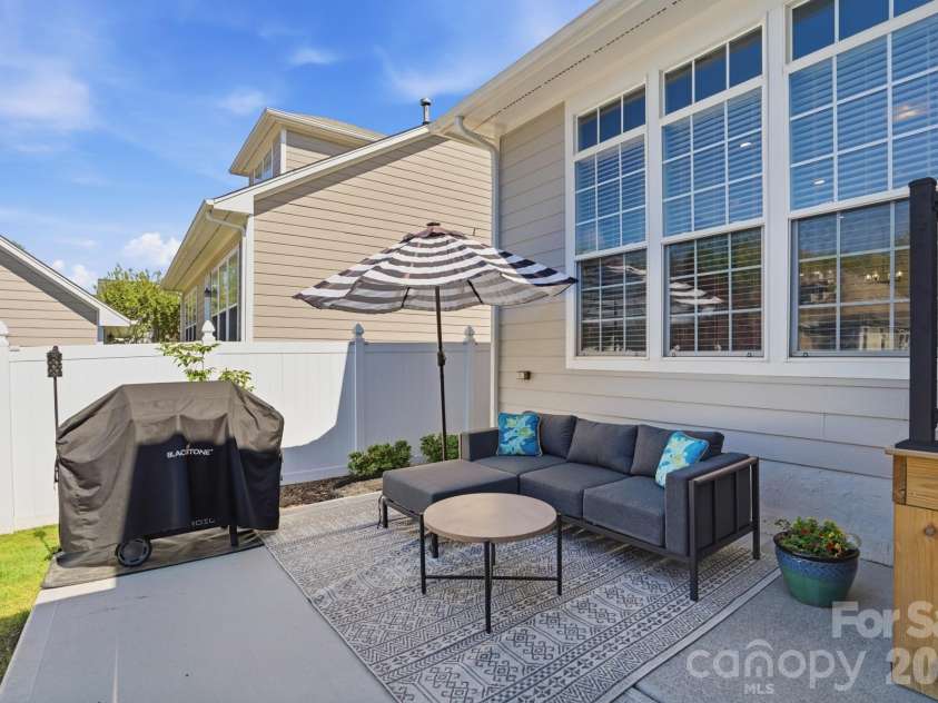 17029 Carlton Way Road, Huntersville, NC 28078.  MLS# CAR4366764, YatesRealty ID 21055. 