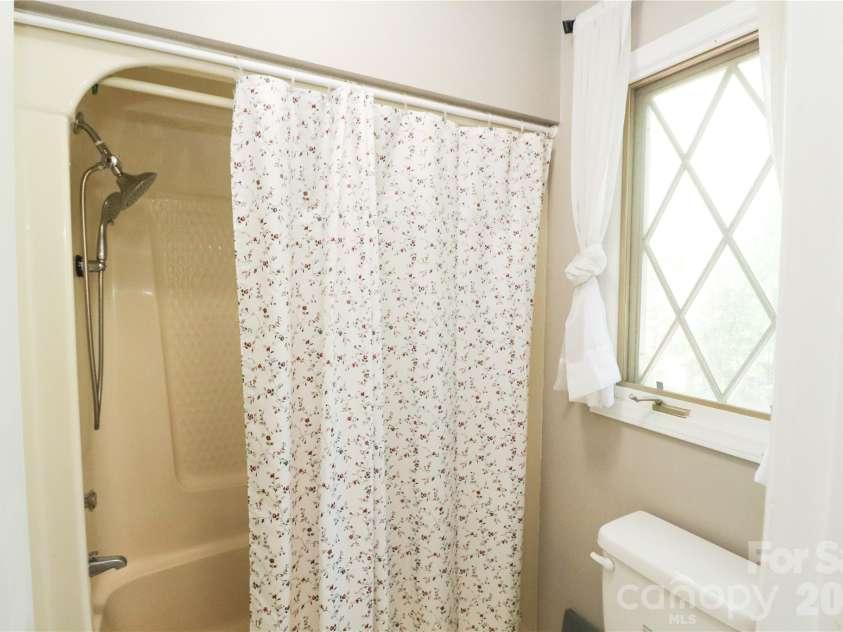 112 Forest Avenue, Valdese, NC 28690.  MLS# CAR4378000, YatesRealty ID 21057. 