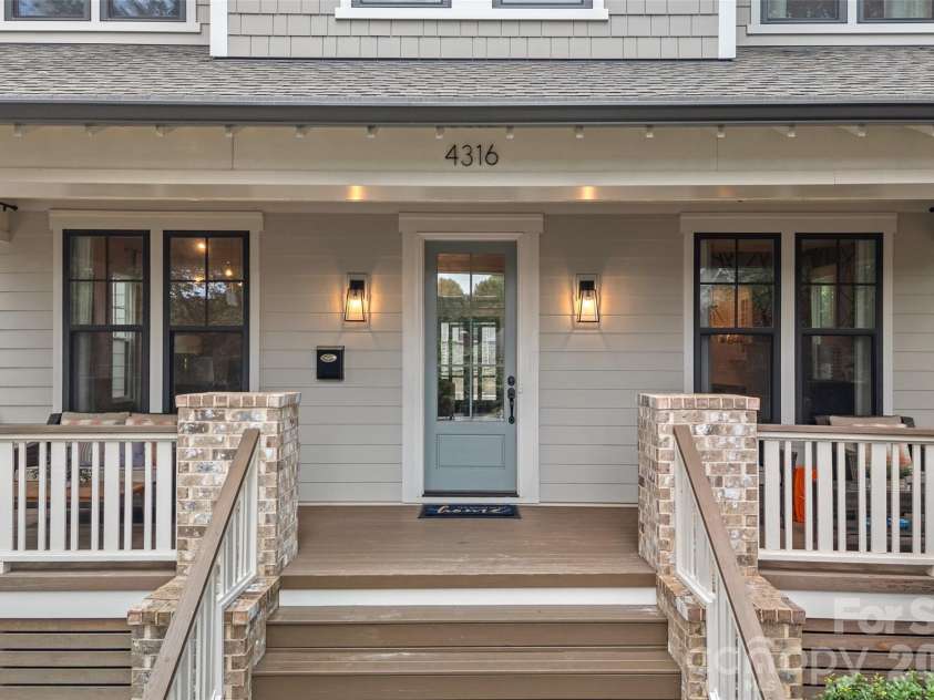 4316 Tangle Drive, Charlotte, NC 28211.  MLS# CAR4372166, YatesRealty ID 21058. 