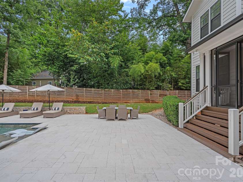 4316 Tangle Drive, Charlotte, NC 28211.  MLS# CAR4372166, YatesRealty ID 21058. 