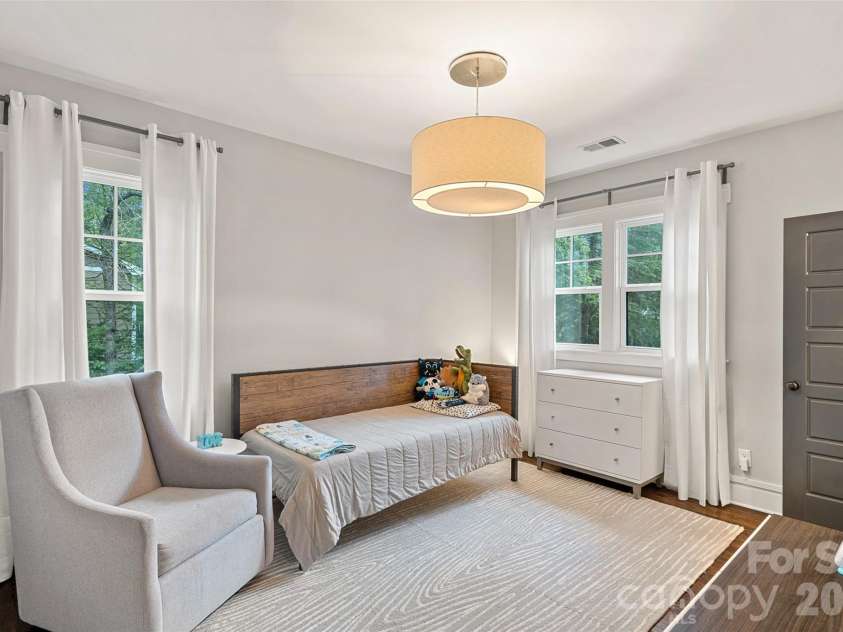 4316 Tangle Drive, Charlotte, NC 28211.  MLS# CAR4372166, YatesRealty ID 21058. Bedroom 3